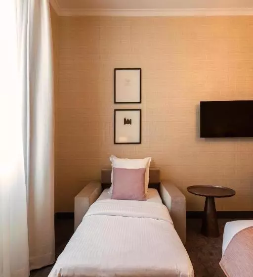 اتاق راحتی سه تخته, Dukes  Arches Brugge   By Dukes  Hotel Collection