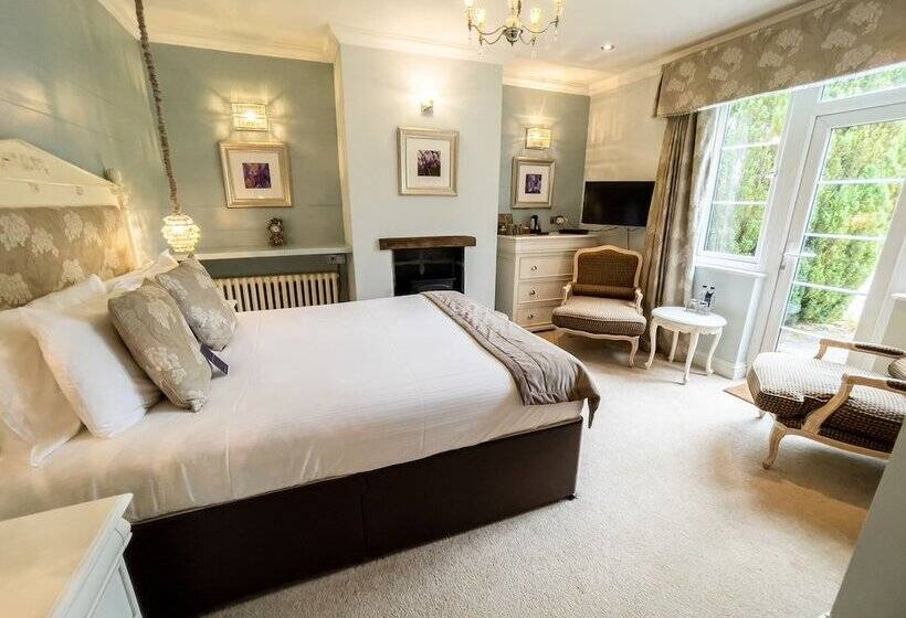 Номер Стандарт, Wild Boar Estate