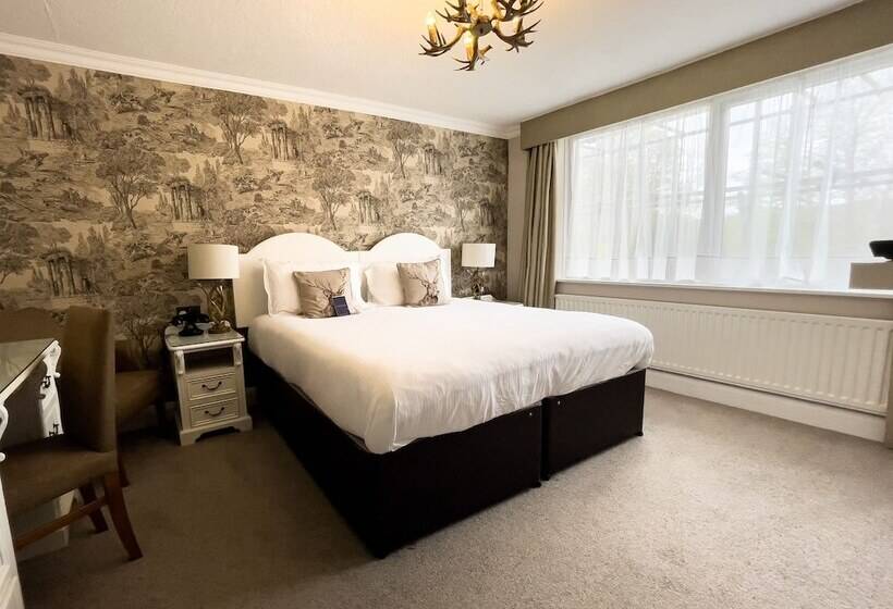 Классический Номер, Wild Boar Estate