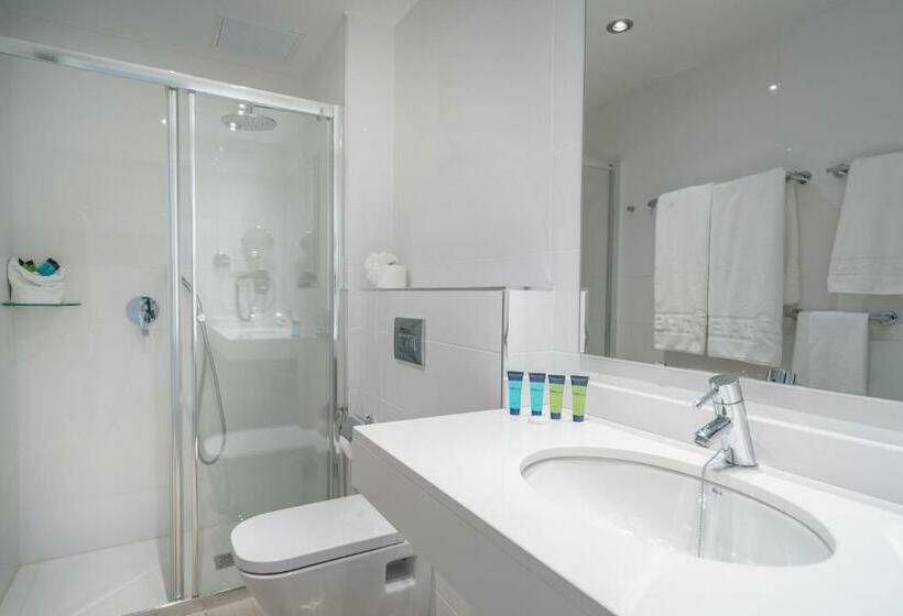 주니어 스위트, Thb Flora