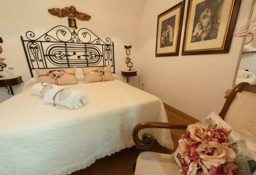 اتاق استاندارد با بالکن, La Casa Degli Angeli