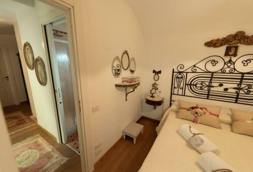 اتاق استاندارد با بالکن, La Casa Degli Angeli