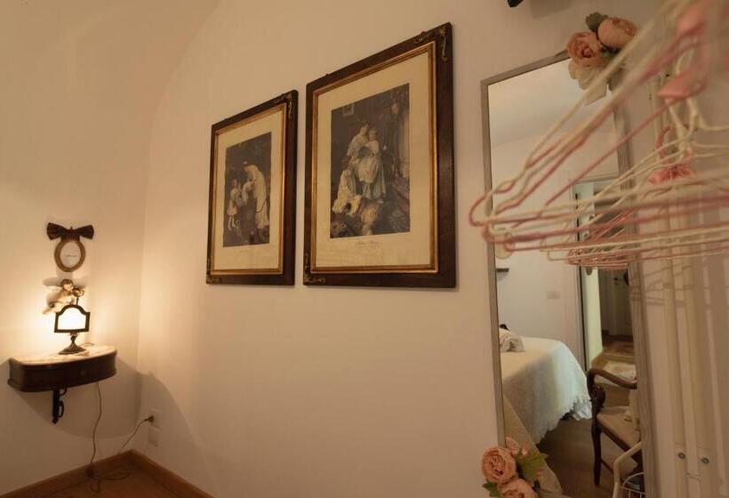 اتاق استاندارد با بالکن, La Casa Degli Angeli