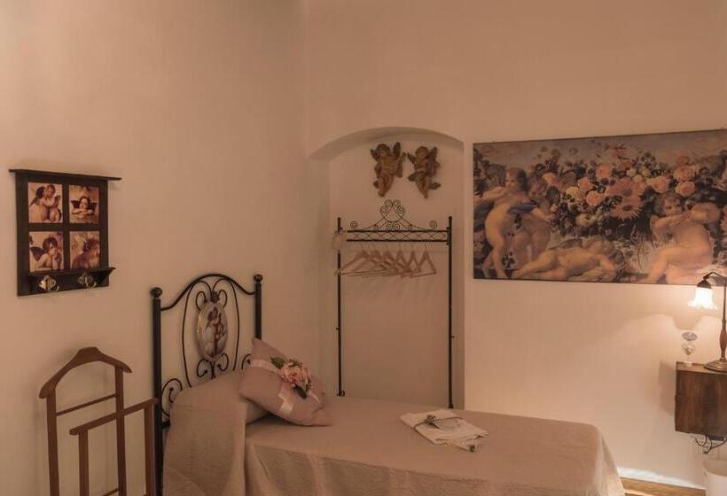 اتاق استاندارد سه نفره, La Casa Degli Angeli