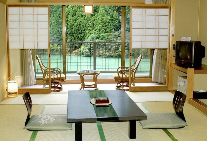 バス共有のスタンダードルーム, Kosenkaku Yoshinoya