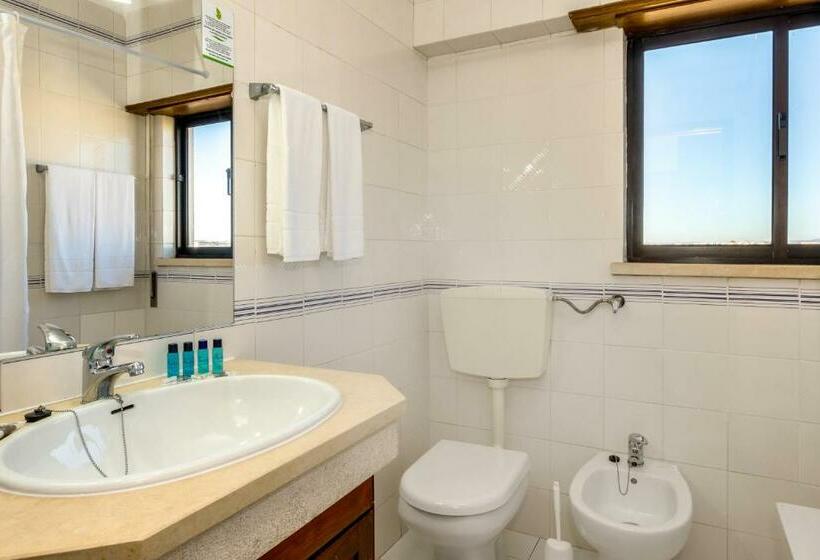 Апартаменты 2 Спальни, Apartamentos Turísticos Janelas Do Mar