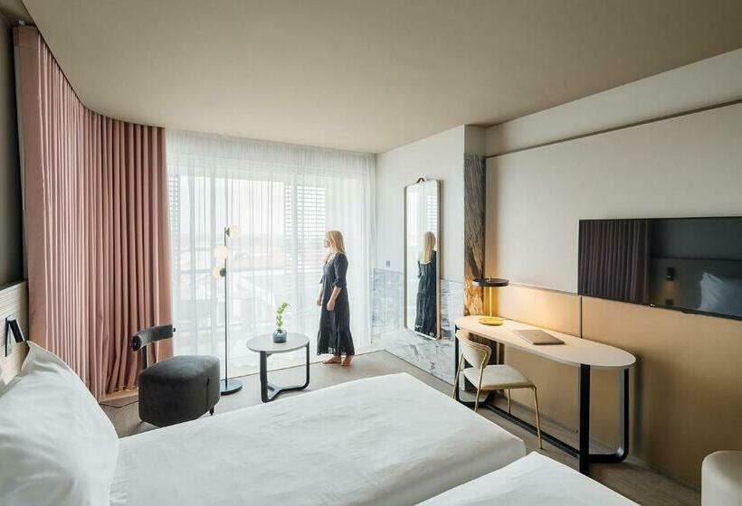 Номер Executive, Azoris Royal Garden - Leisure & Conference Hotel