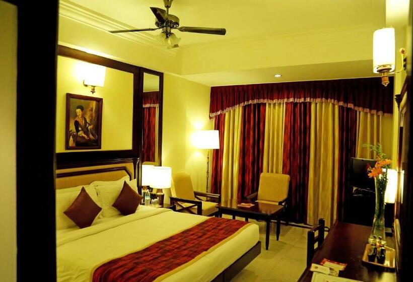 اتاق اجرایی, Anandha Inn Convention Centre And Suites