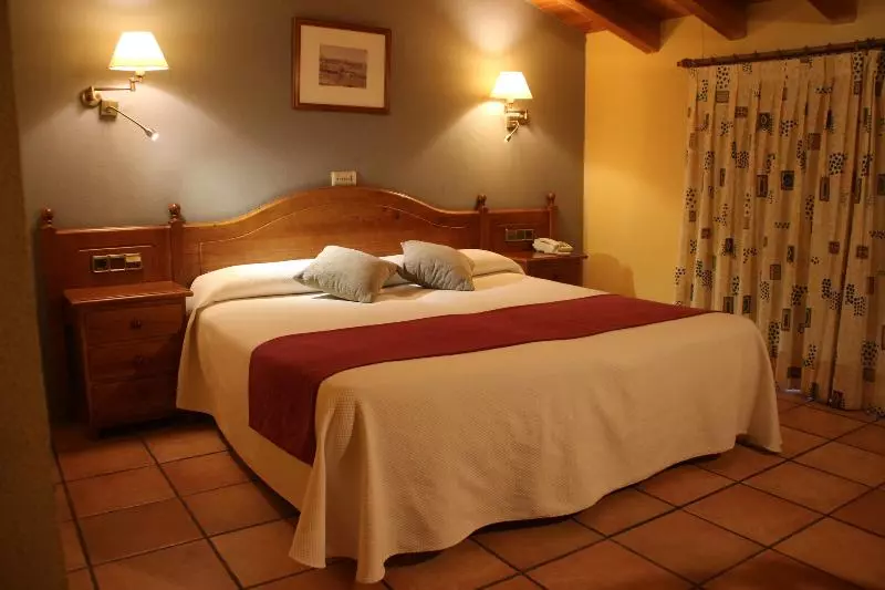 エコノミールーム, & Spa Peña Montañesa