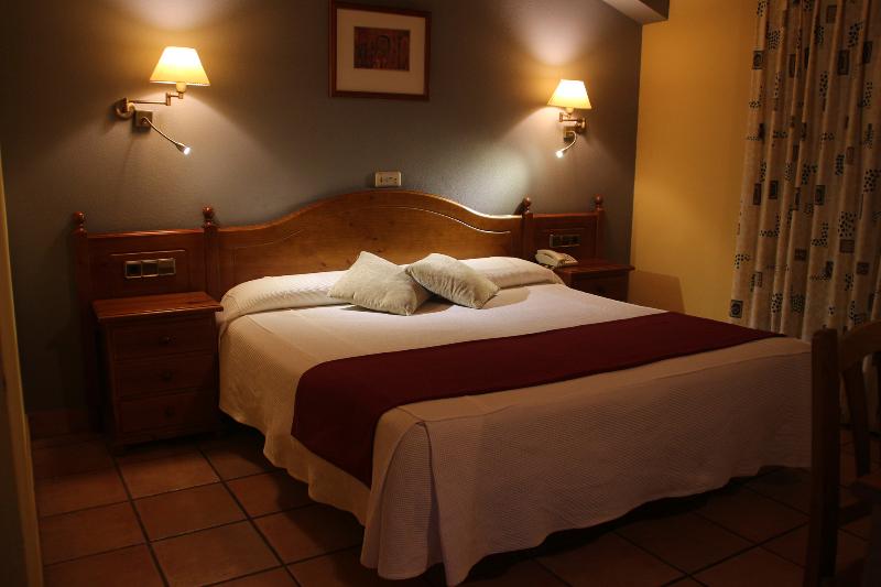 Номер Стандарт, & Spa Peña Montañesa