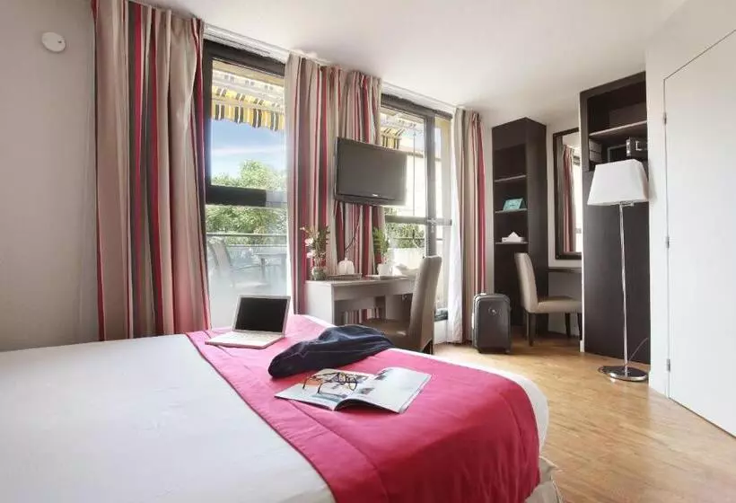 Superior studio with terrace, Odalys City - Aix en Provence Centre Rotonde - Les Floridianes