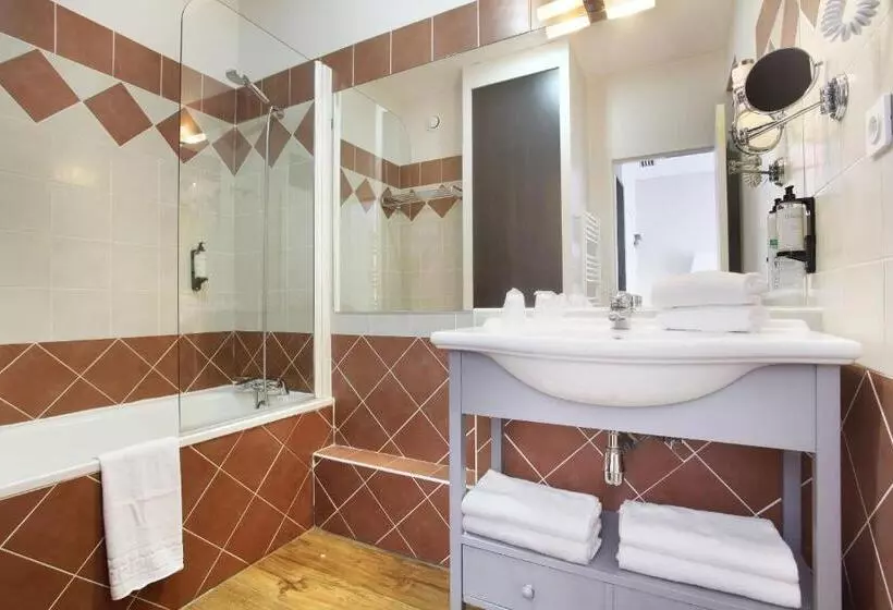 Superior studio with terrace, Odalys City - Aix en Provence Centre Rotonde - Les Floridianes