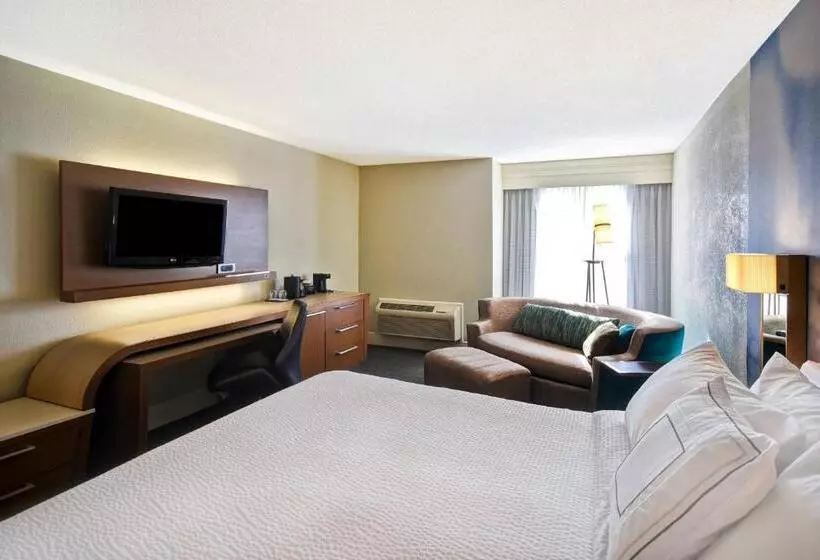 اتاق استاندارد با تخت بزرگ, Courtyard Cape Cod Hyannis