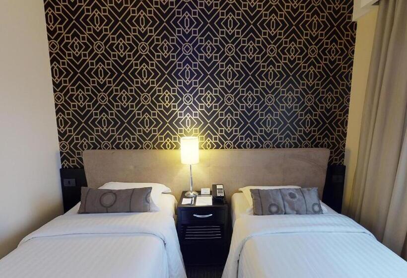 سوییت, Estanplaza Funchal Faria Lima