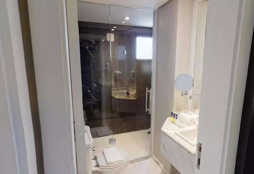 Deluxe-sviitti, Estanplaza Funchal Faria Lima