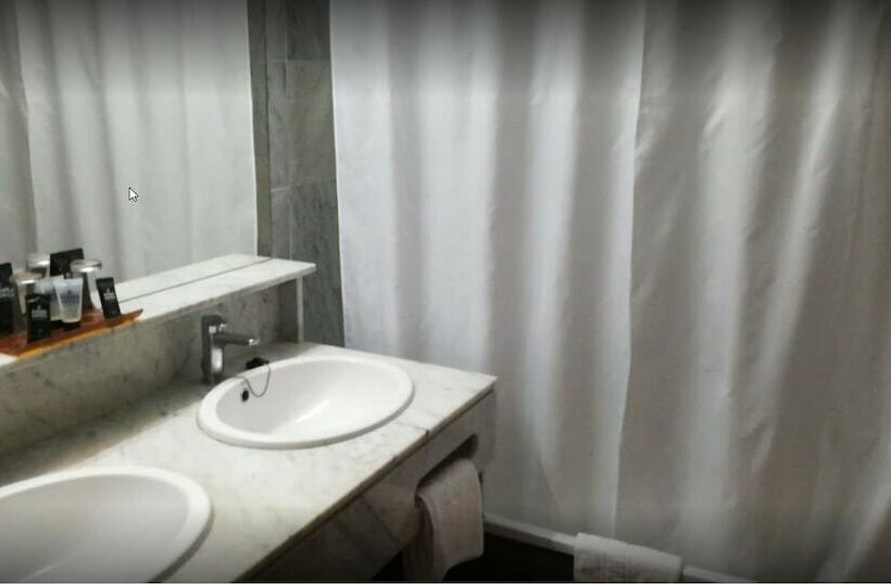 패밀리 룸, Evenia Olympic Suites