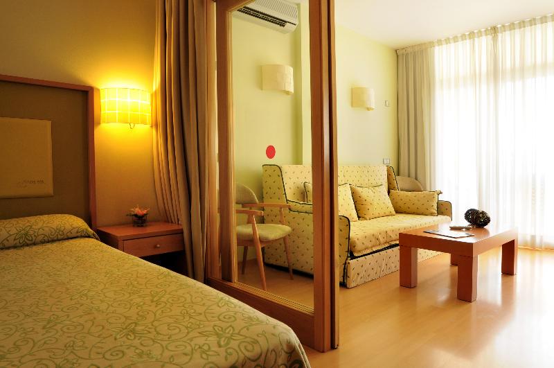 패밀리 룸, Evenia Olympic Suites