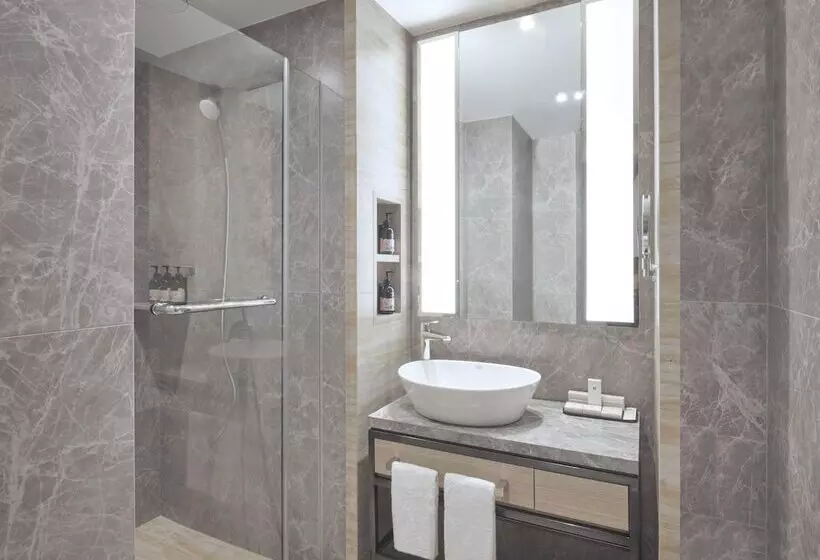 اتاق لوکس, Grand Copthorne Waterfront