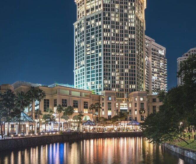 Suite Executive, Grand Copthorne Waterfront