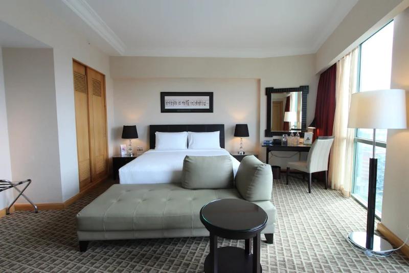 اتاق لوکس با تخت بزرگ, Grand Copthorne Waterfront