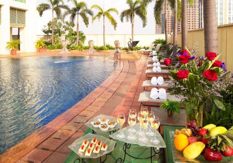 اتاق لوکس, Grand Copthorne Waterfront