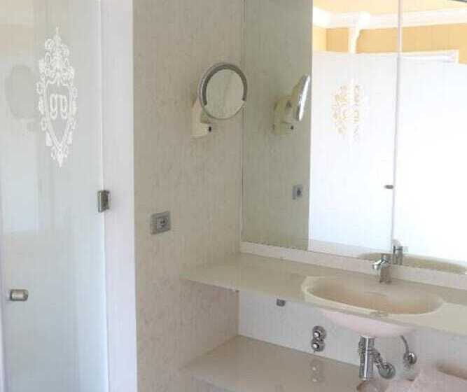 デラックスルーム, Greif Hotel Maria Theresia