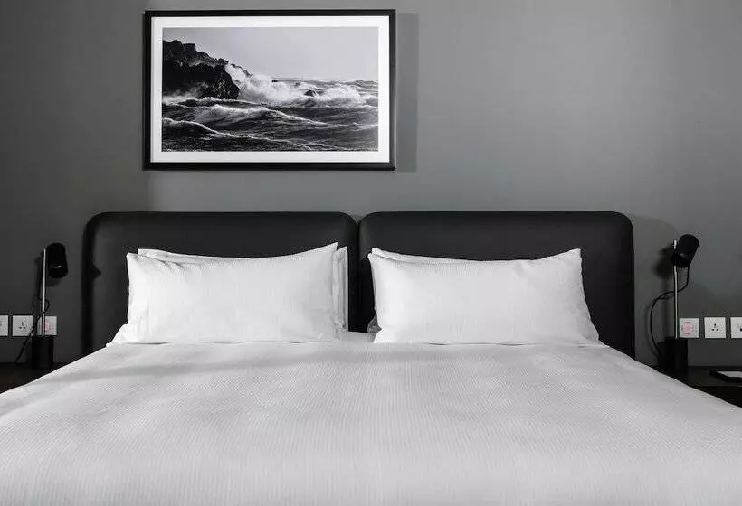 景色の見えるスイートルーム, Intercontinental Malta, An Ihg