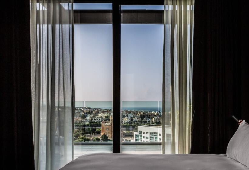 سوئیت با چشم‌انداز, Intercontinental Malta, An Ihg