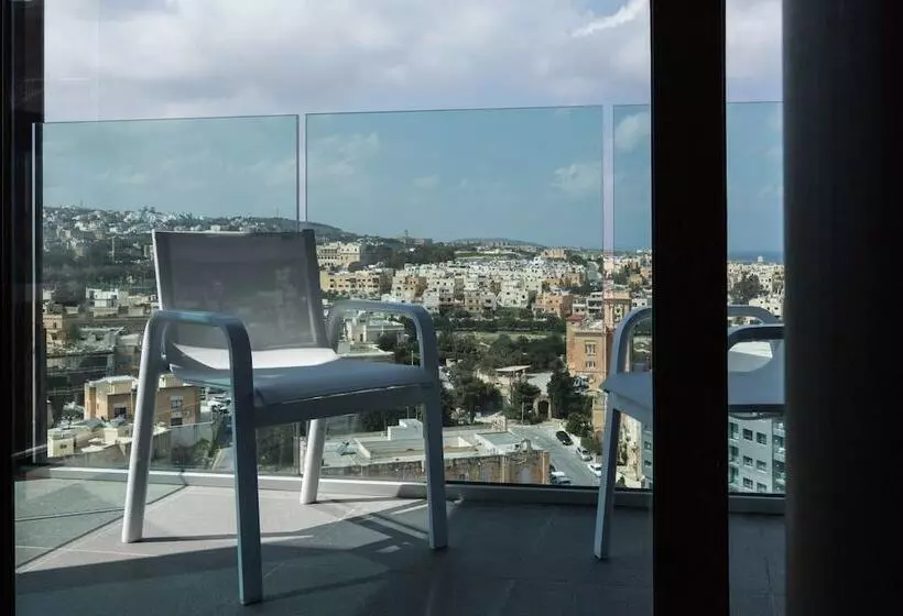 メゾネットスイート, Intercontinental Malta, An Ihg