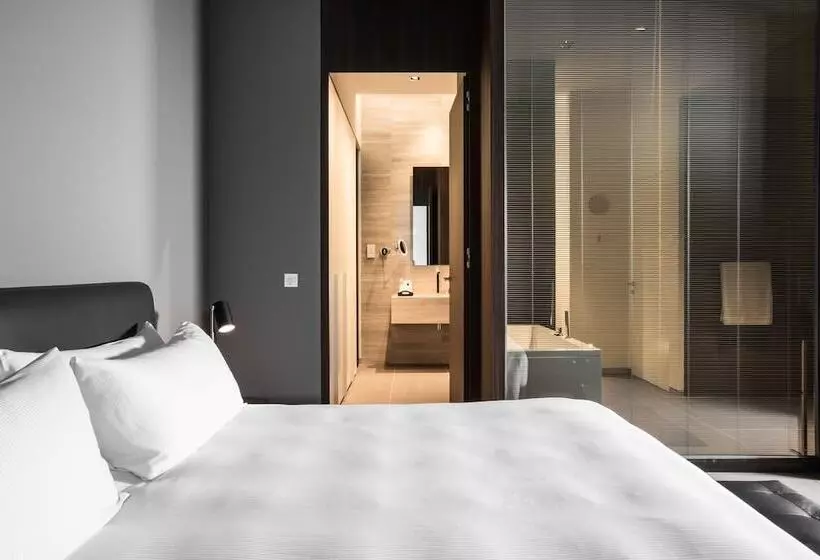 景色の見えるスイートルーム, Intercontinental Malta, An Ihg