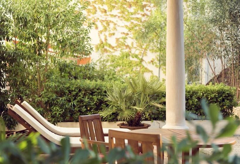 标准间, La Fuente De La Higuera