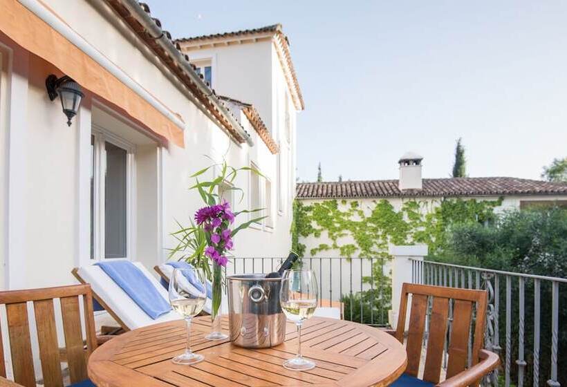 标准间, La Fuente De La Higuera