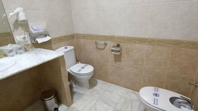 Номер Стандарт, La Luna Blanca