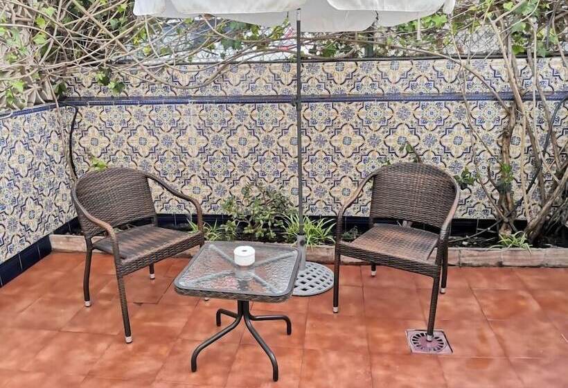 Номер Стандарт, La Luna Blanca