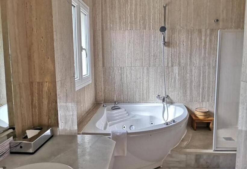 Полулюкс, La Luna Blanca