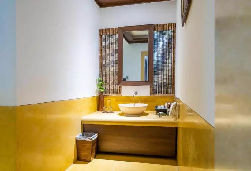 اتاق پرمیوم با چشم‌انداز دریا, Le Vimarn Cottages & Spa
