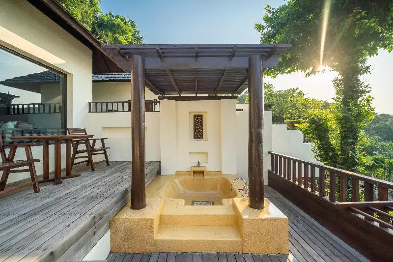 اتاق پرمیوم با چشم‌انداز دریا, Le Vimarn Cottages & Spa