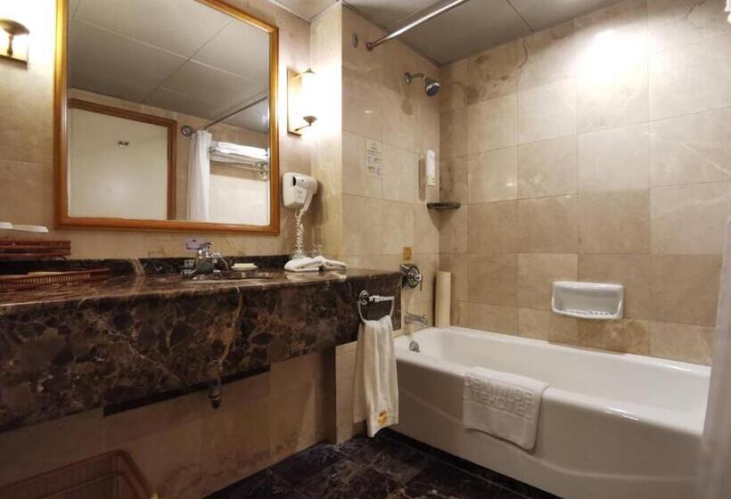 סוויטה, Qingdao Oceanwide Elite