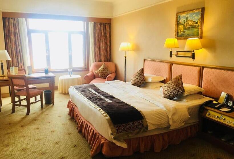 חדר אקזקיוטיב נוף לים, Qingdao Oceanwide Elite