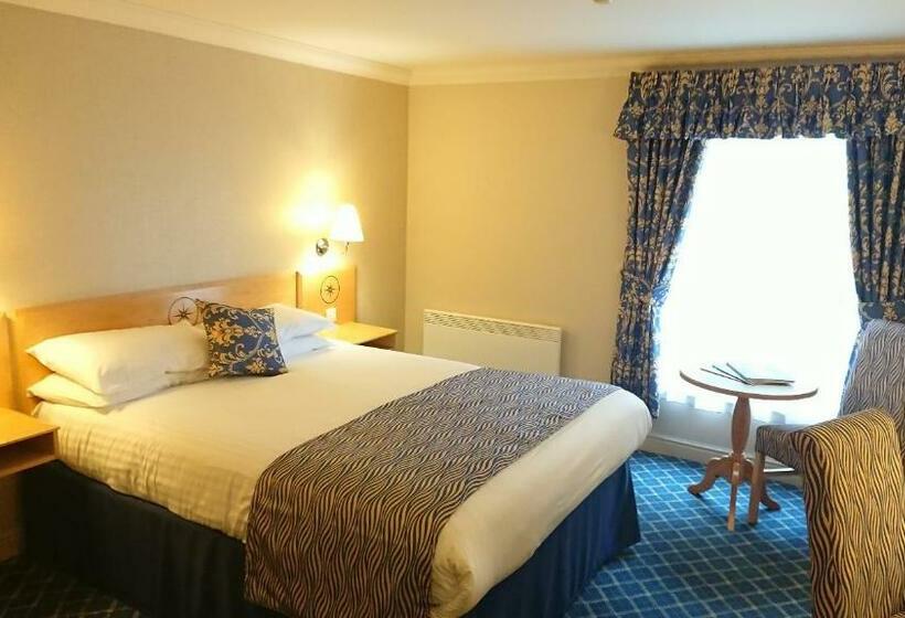 חדר סטנדרט, The Queens