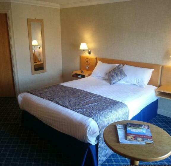 חדר סופריור נוף לנהר, The Queens