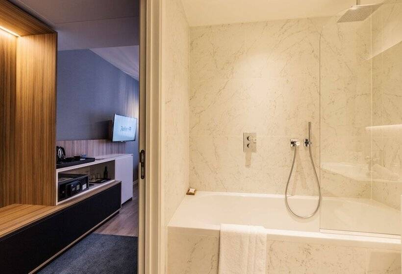 غرفة بريميوم, Radisson Blu Balmoral