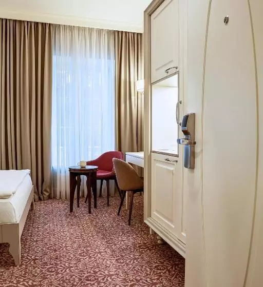 اتاق استاندارد, Ratonda Centrum Hotels