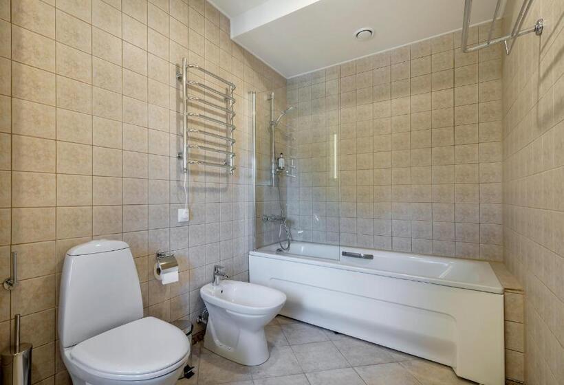 سوییت, Ratonda Centrum Hotels