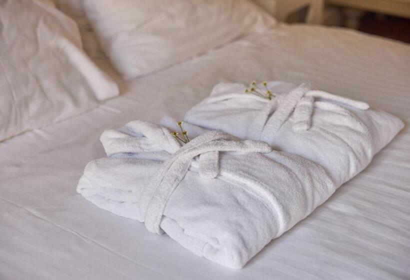 سوییت, Ratonda Centrum Hotels