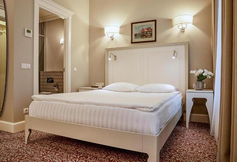 اتاق استاندارد, Ratonda Centrum Hotels