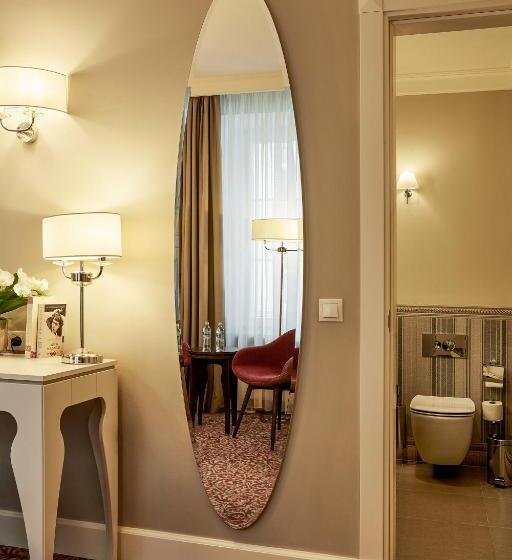 سوییت, Ratonda Centrum Hotels