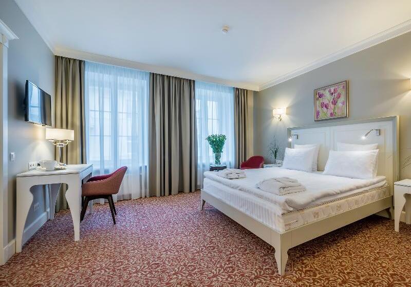 سوییت, Ratonda Centrum Hotels