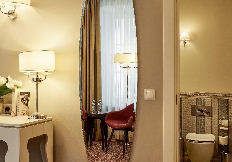 سوییت, Ratonda Centrum Hotels