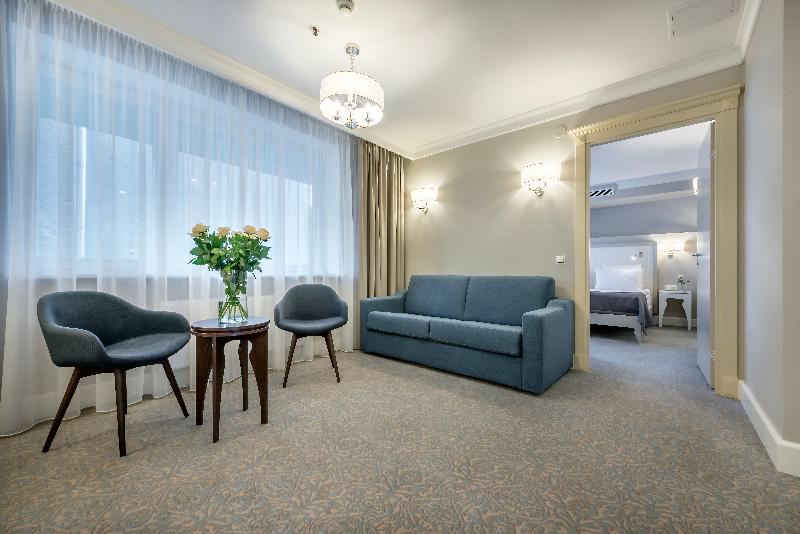 سوییت, Ratonda Centrum Hotels